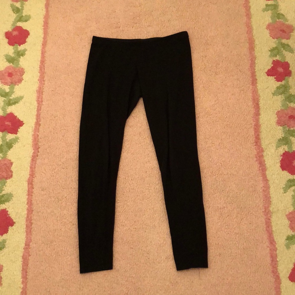 Black tights/leggings